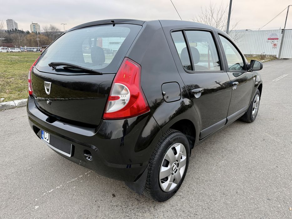 Dacia Sandero an 2012 1,2 benzina (4 cilindri ) 75 Cp Euro 5 Proprieta