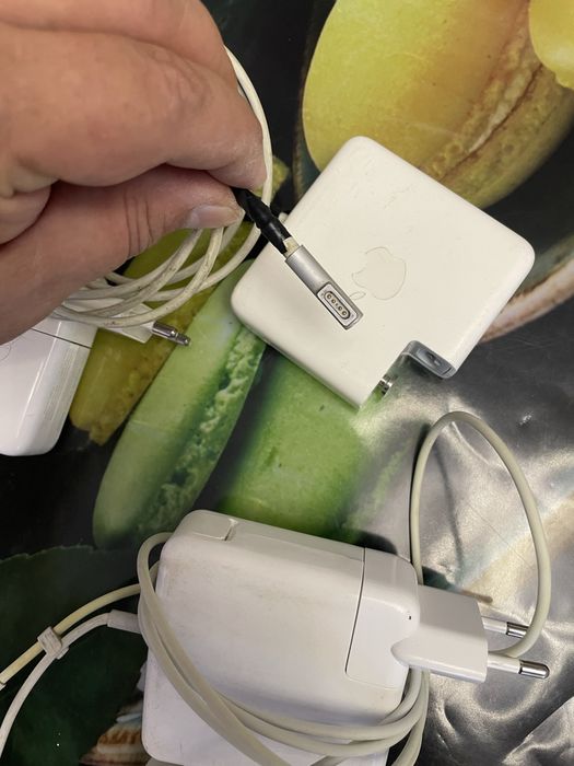 Зарядни Apple macbook