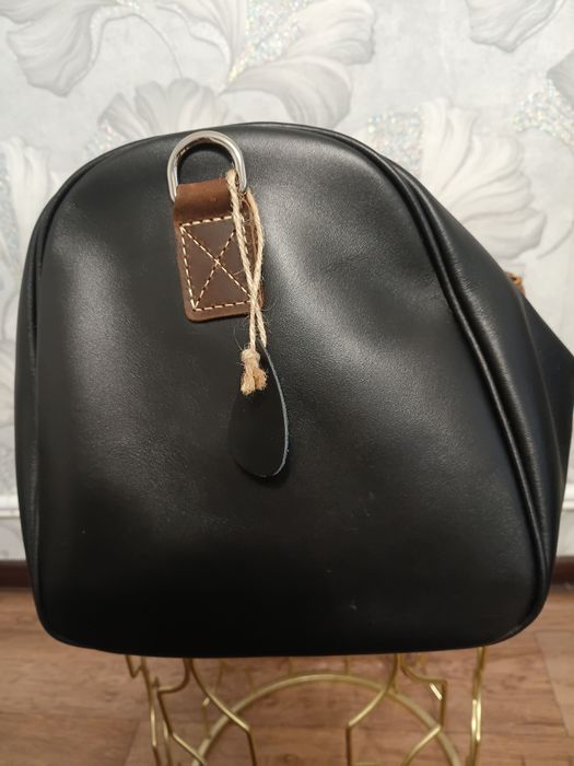Продам натуральную кожаную сумку