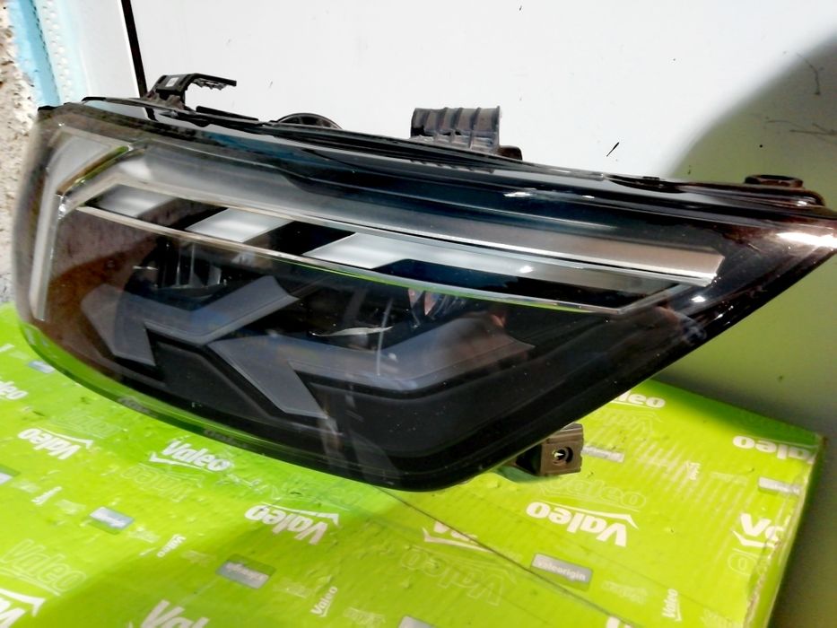 Фар фарове за Ауди А1 / Audi A1 Valeo FUL LED.