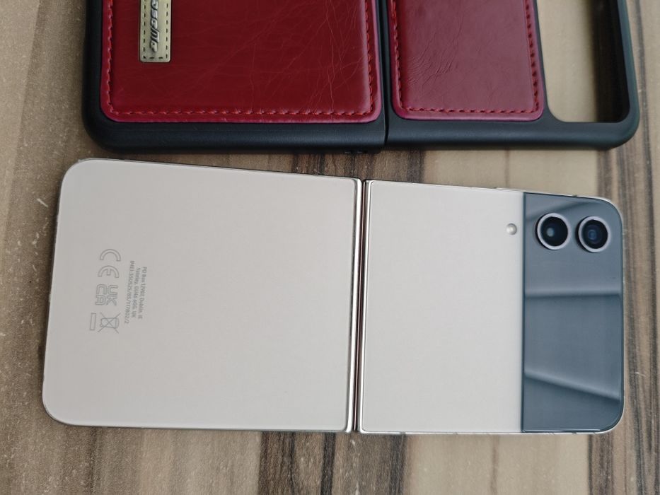 Samsung galaxy z flip 4