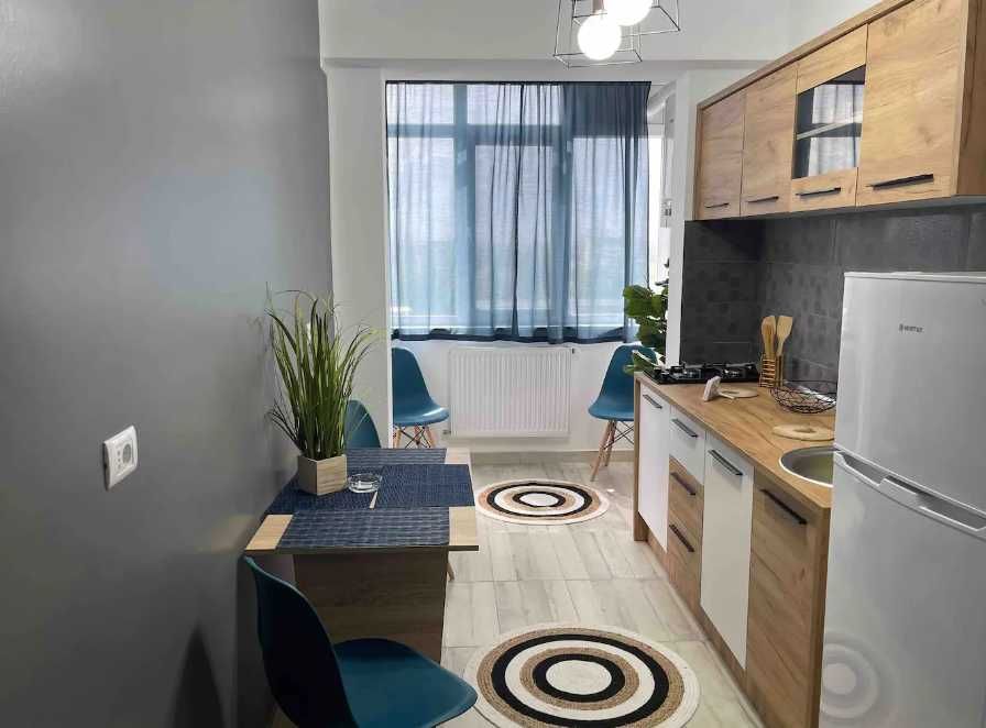 Дава се под наем Двустаен апартамент в Пловдив, Младежки Хълм - 60 кв.м за 215 € - Снимка #3