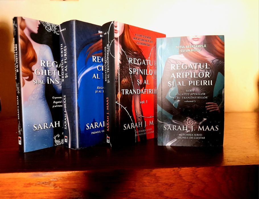 Serie fantasy, Sarah J Maas
