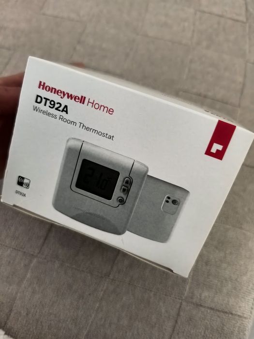 Centrala termica murala Ariston MATIS 24 FF, Gaz-cu termostat wireless