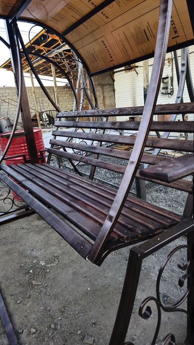 Садовой Качелях из метала