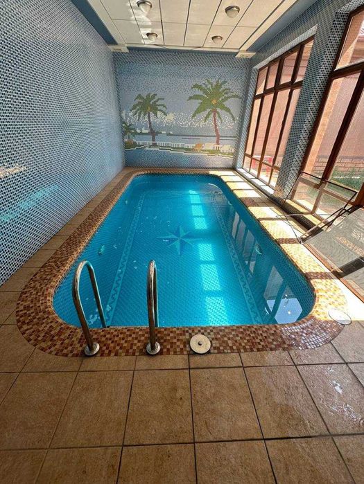 Строительство, реставрация, мойка бассейнов.