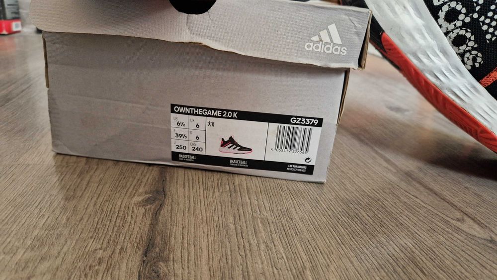 Маратонки 39 1/2