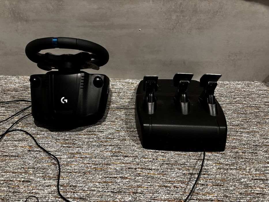 Volan gaming Logitech g923, PC/PS, In stare impecabila CU FACTURA!