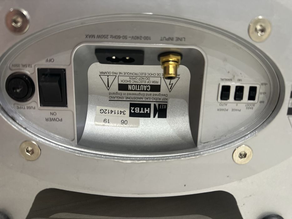 Subwoofer activ  Kef HTB 2 250w