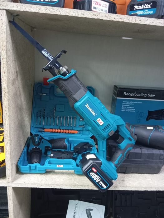 Пила по дереву. 185мм 125мм