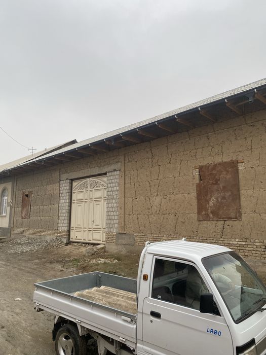 Hovli sotiladi 6 sutx