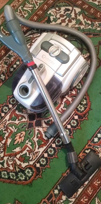 Продам пылесос б/у.