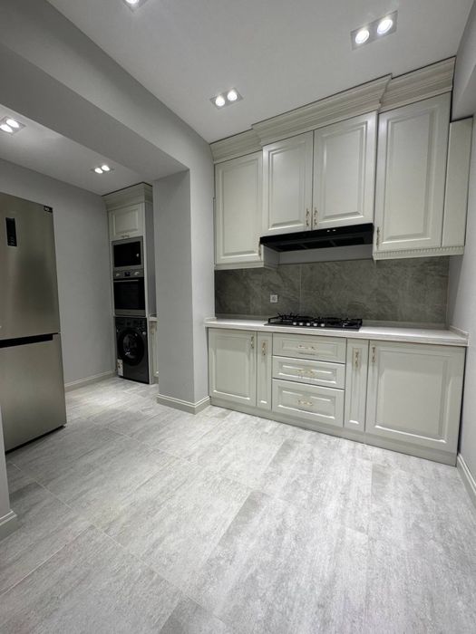 Сдаётся 3 комнатная на Цум