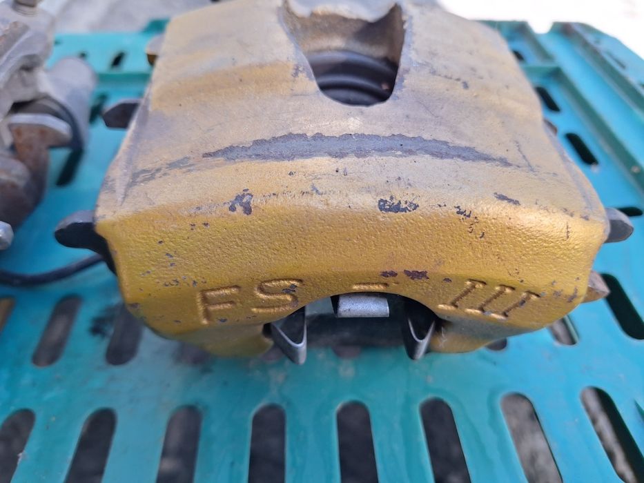 Предни спирачни апарати за Голф 4, Бора, Биитъл, А3, Леон, Ибиза,Фабия