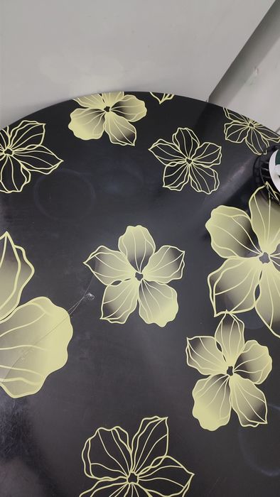 Продается стол на кухню