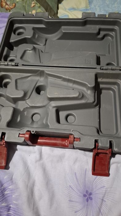 Кейс чемоданчик б/у от шлифмашинки