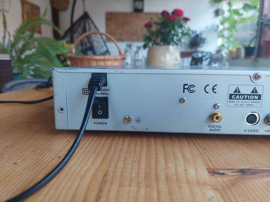 Receptor satelit General Satellite FTA-6900