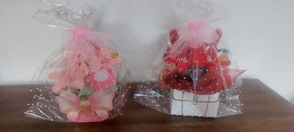 Ornamente artificiale