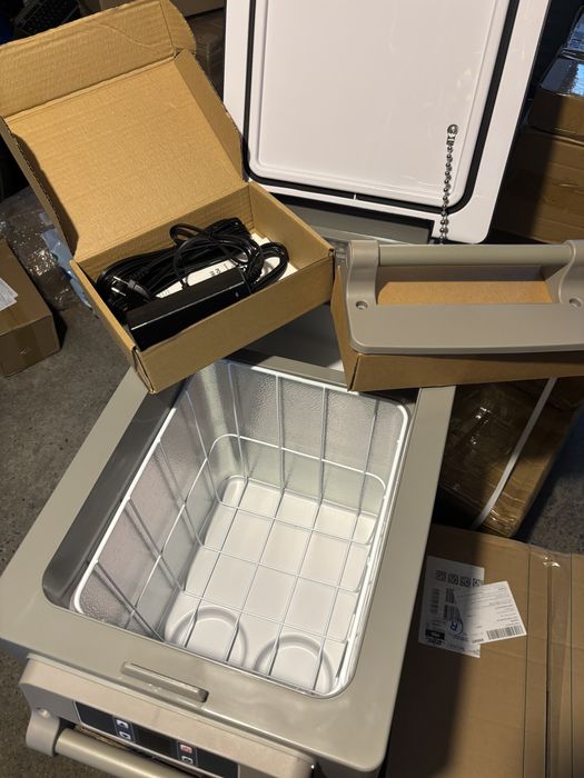 Vevor 45л хладилник/фризер Нов