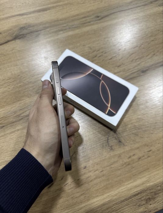 Iphone 16 Pro Desrt Titanium