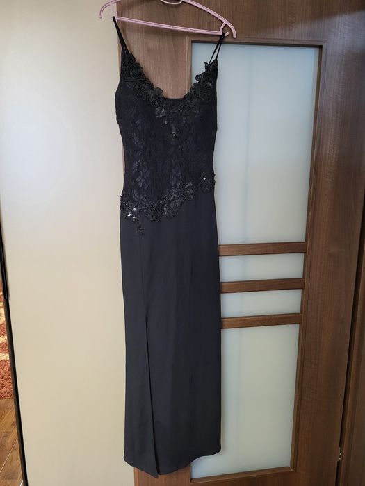 Rochie seara cu dantela si  paiete