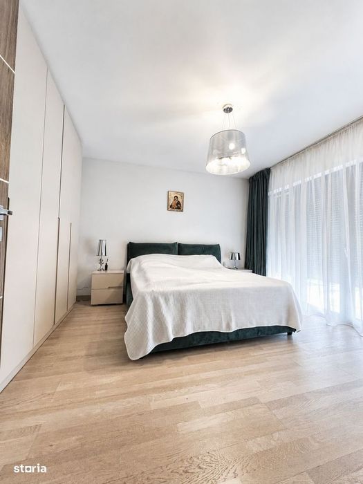 Vila cu 6 camere 4 bai, zona Spitalul Judetean, cu spa, garaj, beci