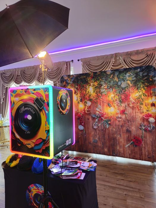 Cabină Foto/Photobooth + Foto,Video Evenimente Private & Petreceri | B