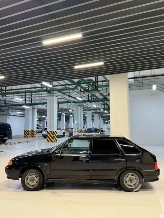 Автомобиль Ваз (Lada) 2114