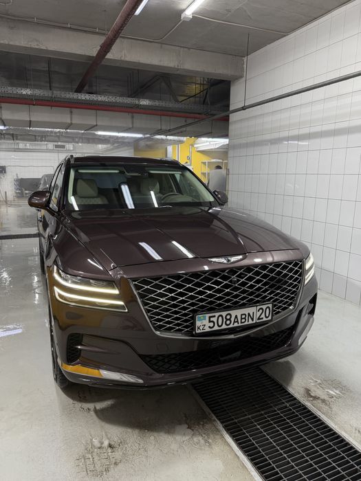Продам Genesis GV80