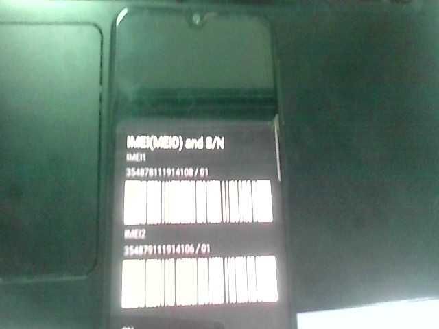 Samsung Galaxy A40  Память: 64 Gb