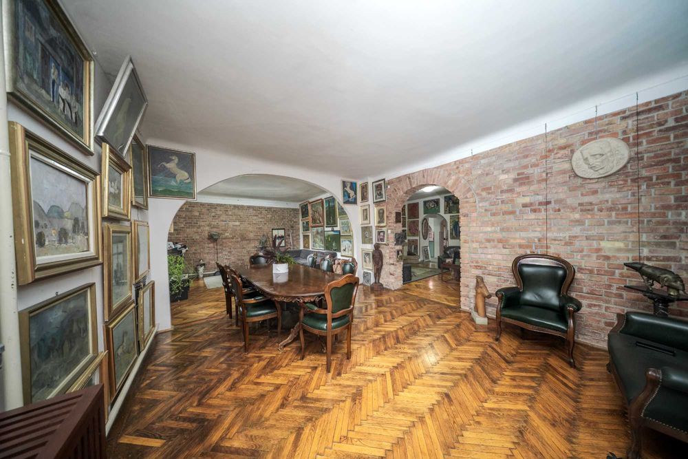 Oferta de VANZARE Casa Andrei Muresanu/5 minute pe jos de Parcul Engel/ Ideal Compartimentata/ 0% comision