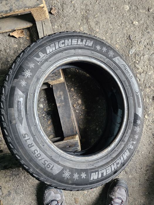 2 anvelope iarna 195 65 15 Michelin
