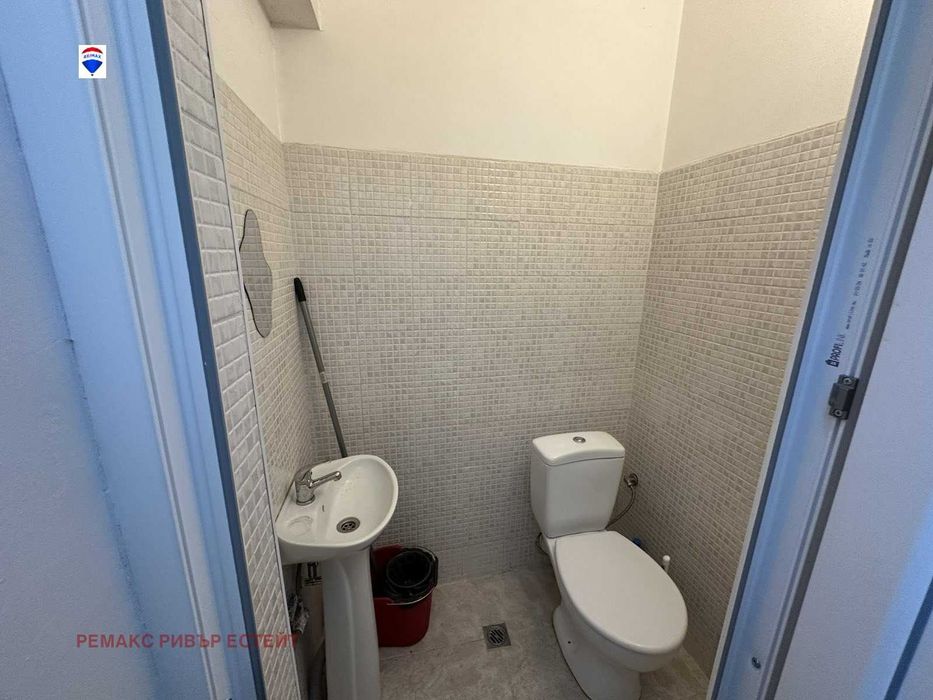 Офиси под наем в търговия на едро гр. Русе