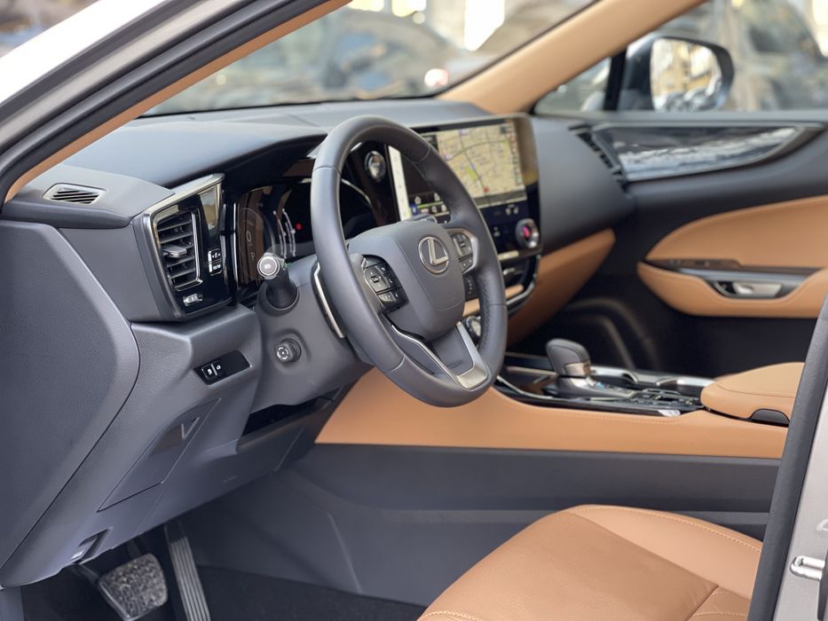 Lexus NX350hybrit AWD 2025 Full