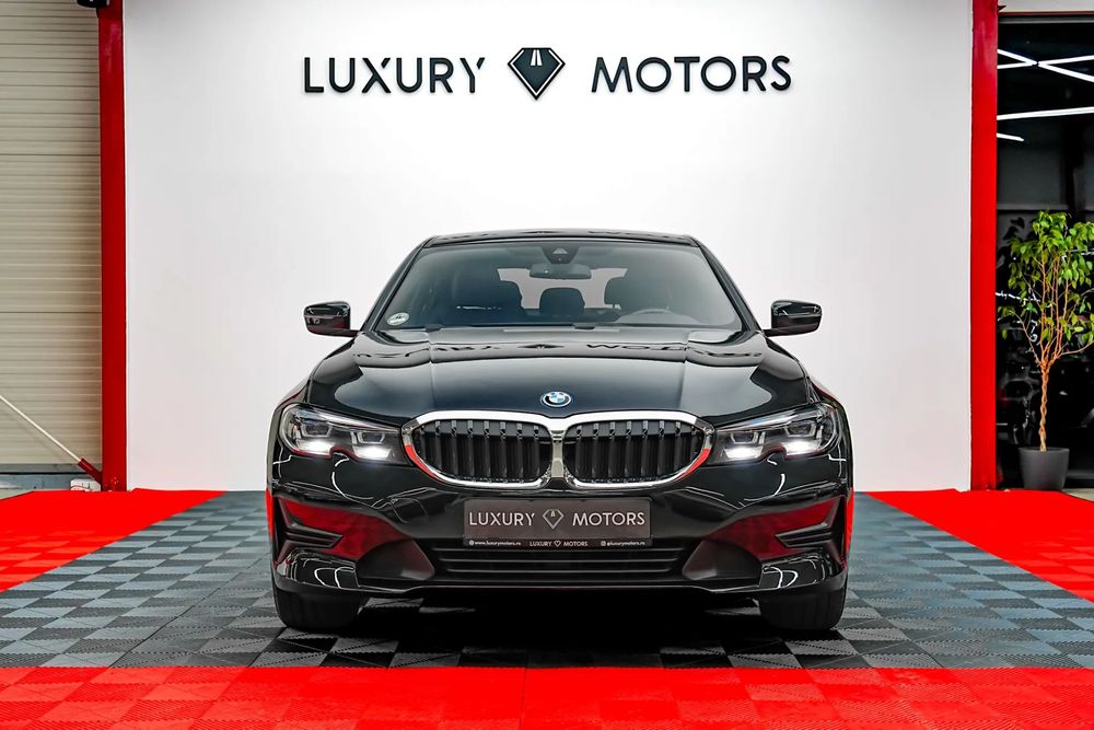 BMW Seria 3 2021 — imagine 3