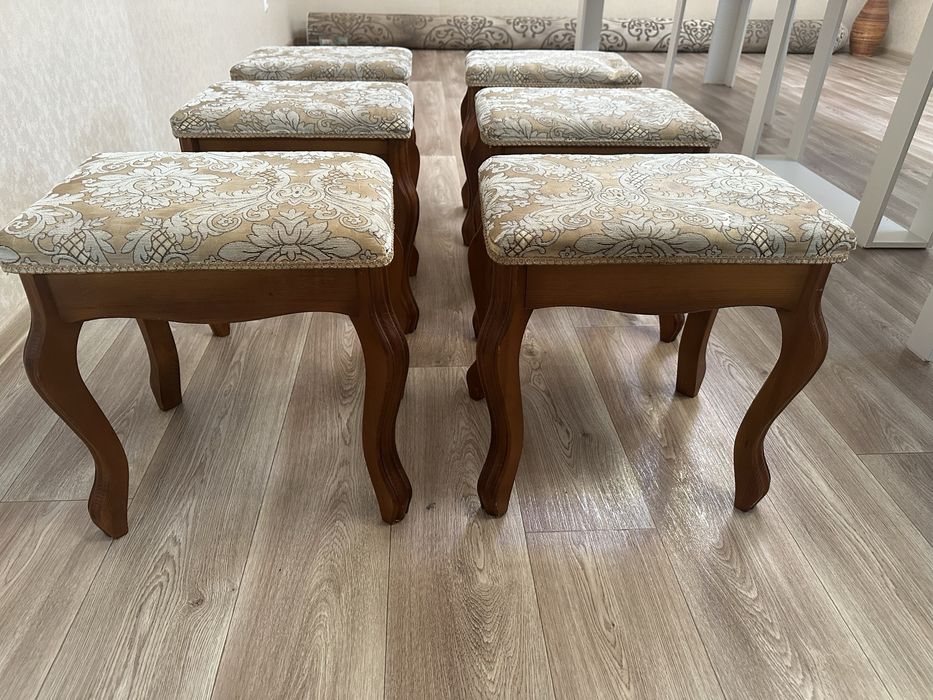 Продам банкетки (табурет)