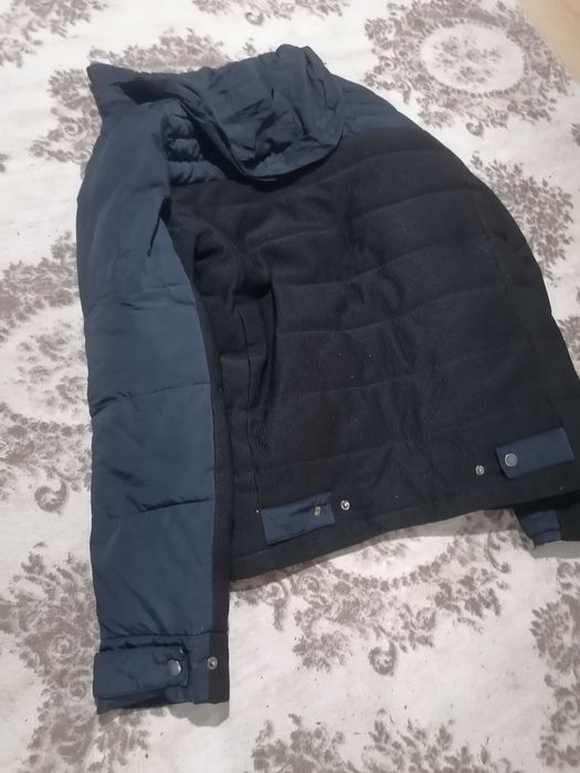 Мъжко яке. Без забележки.