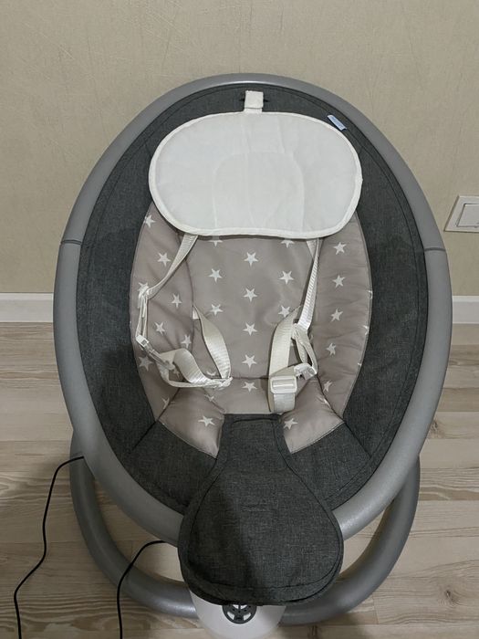 Продается шезлонг авто-качалка