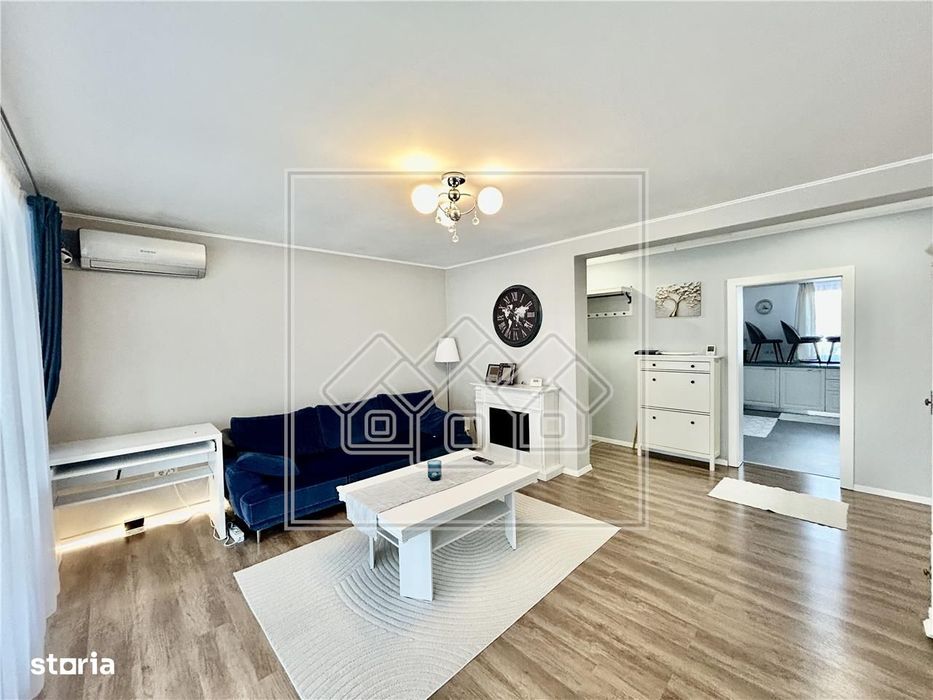 Apartament 3 camere, 77 mpu, terasa 20 mp, 2 locuri parcare, zona buna