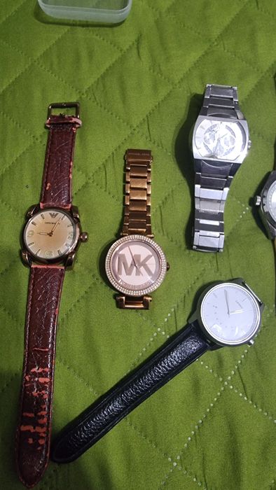 Michael Kors auriu ,Breitling automatic, lot  altele