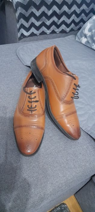 Pantofi eleganti