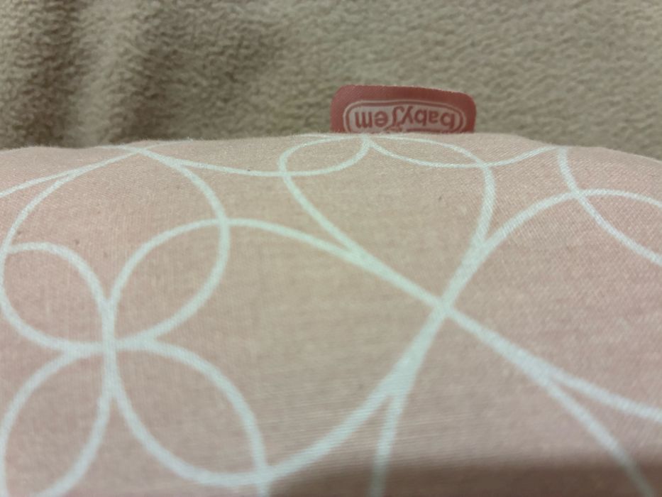 Възглавница за кърмене