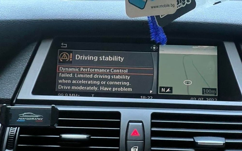 Навигация за BMW X6 и километражно табло