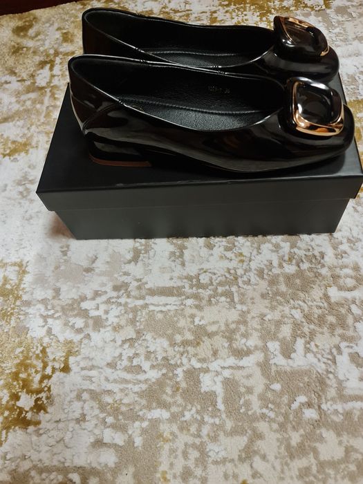 Pantofi de damă din piele