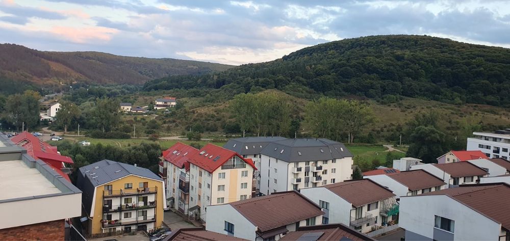 Inchiriez apartament 3camere