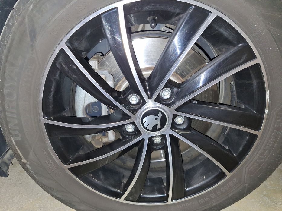 Продавам Гуми с Джанти