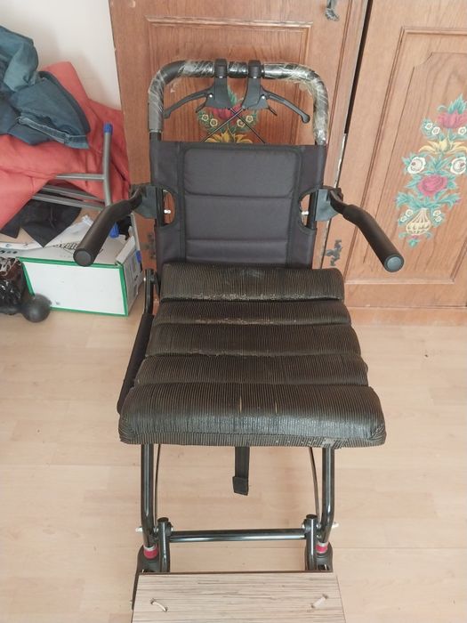 Продам кресло инвалидов