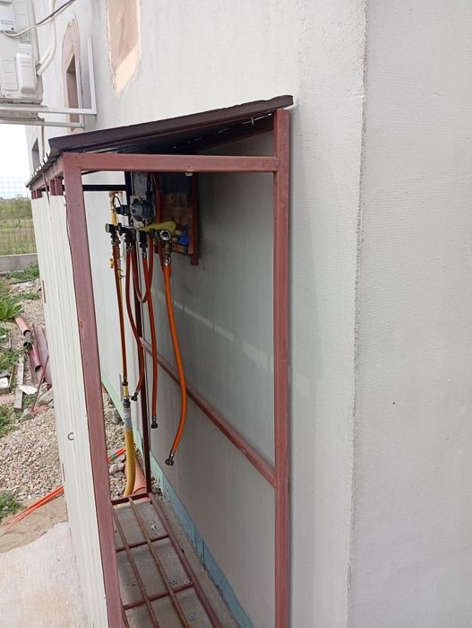 rastel 4 butelii  mari centrala gaz