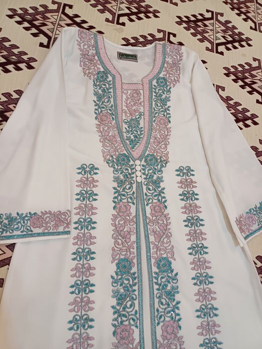 Платья из Мекке продаю