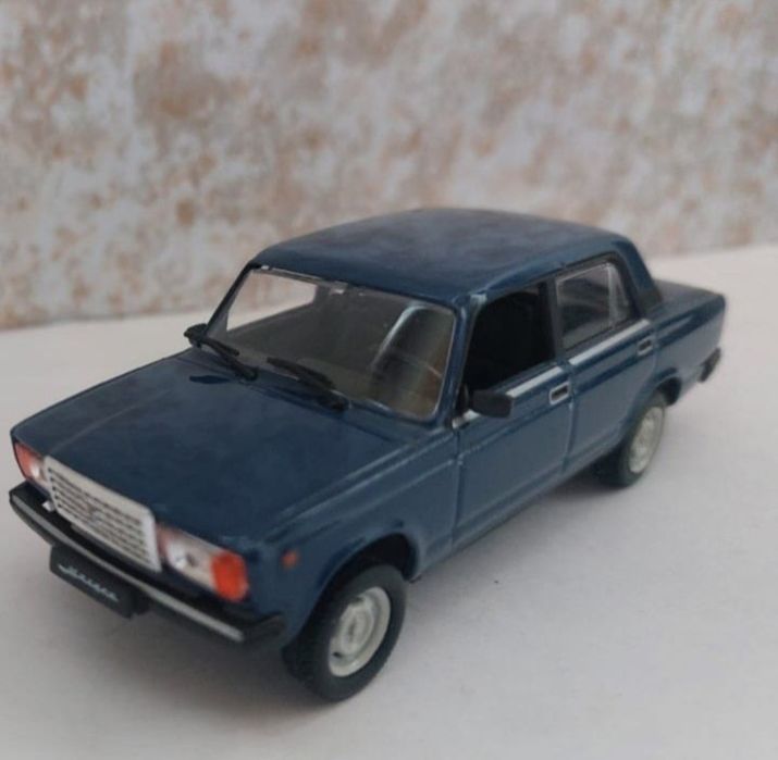 Масштабная моделька Ваз 2107